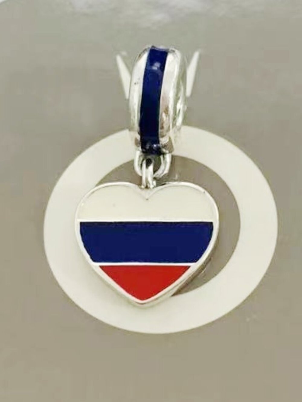 Pandora Russia flag pendant